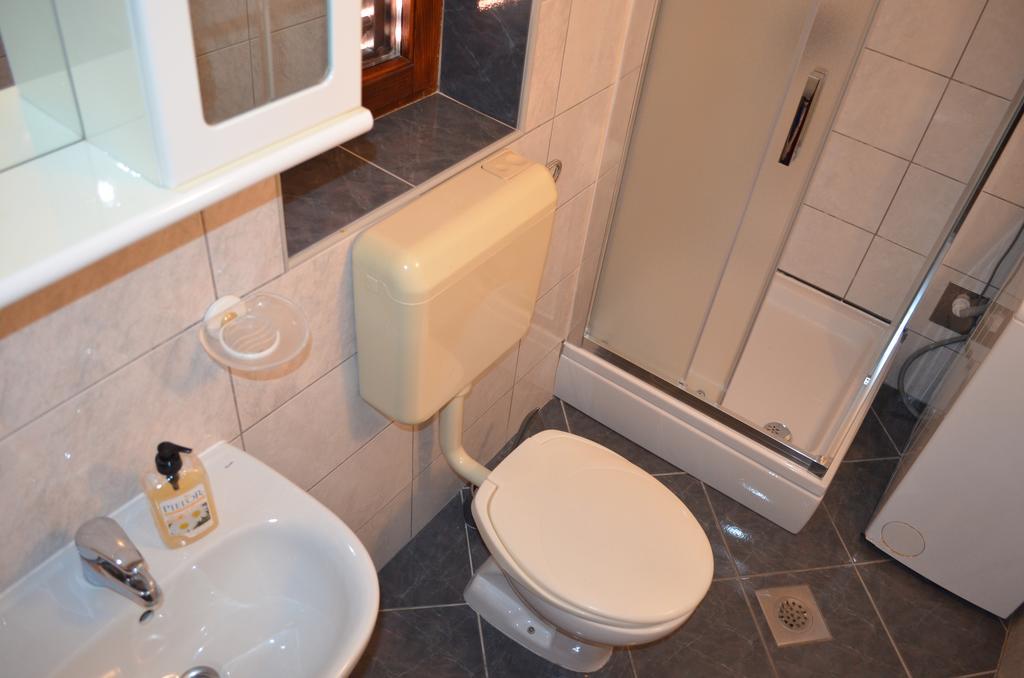Apartment Borna Baška Esterno foto